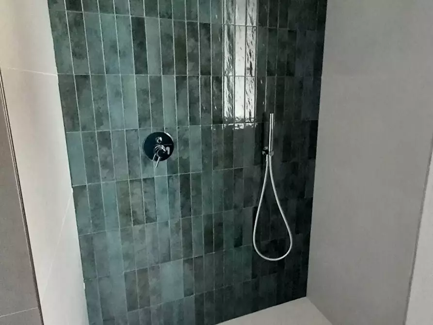 Immagine 15 di Quadrilocale in vendita  in Via della Fiera 85 a Rimini