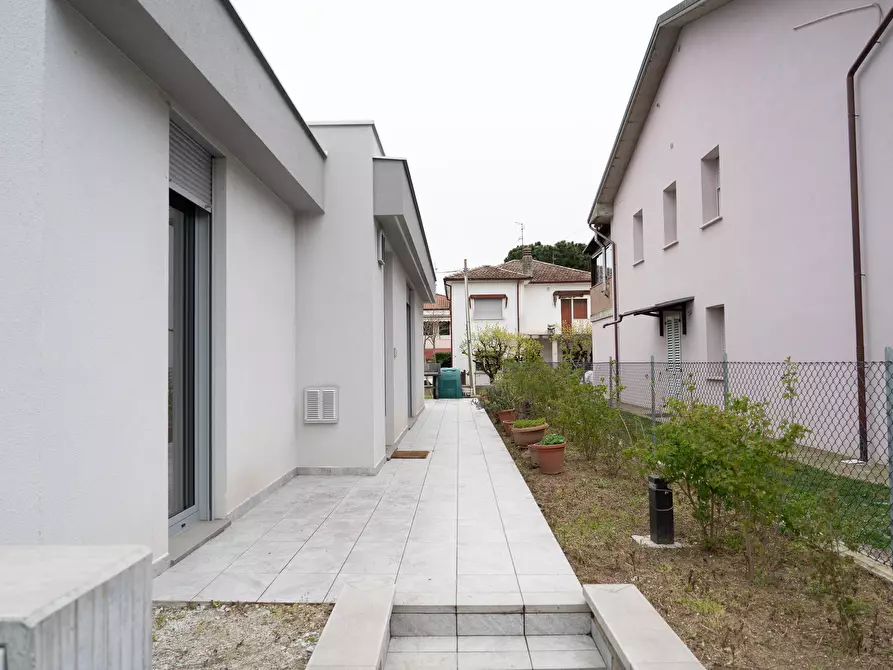 Immagine 33 di Casa indipendente in vendita  in Via Galileo Galilei 1B a Cervia