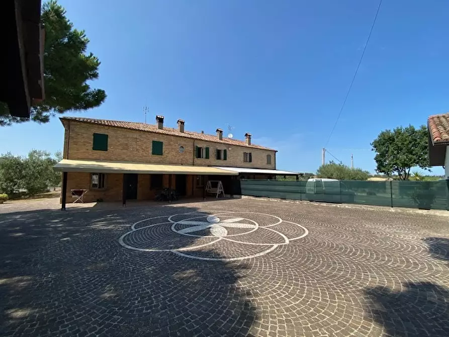 Immagine 6 di Rustico / casale in vendita  in Via Sant'Andrea in Villis a Fano