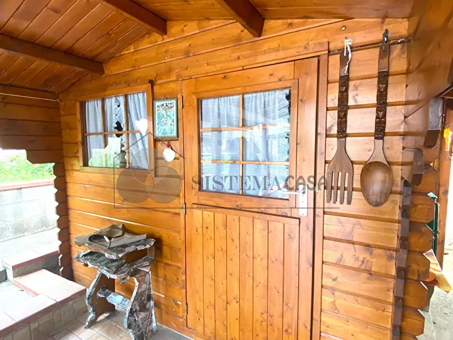 Immagine 49 di Villa in vendita  in Via 1º Maggio 12 a Follo