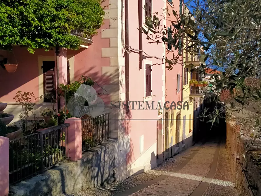 Immagine 21 di Rustico / casale in vendita  in Via del Castello snc a Fivizzano