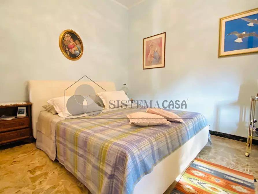 Immagine 15 di Villa in vendita  in Via 1º Maggio 12 a Follo