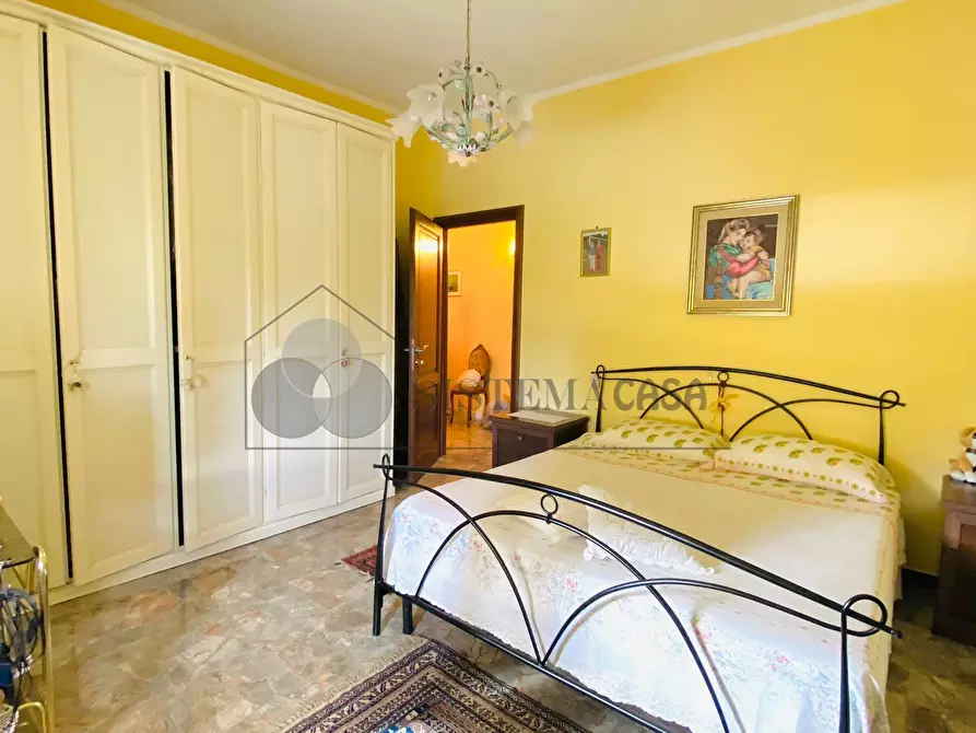 Immagine 17 di Villa in vendita  in Via 1º Maggio 12 a Follo