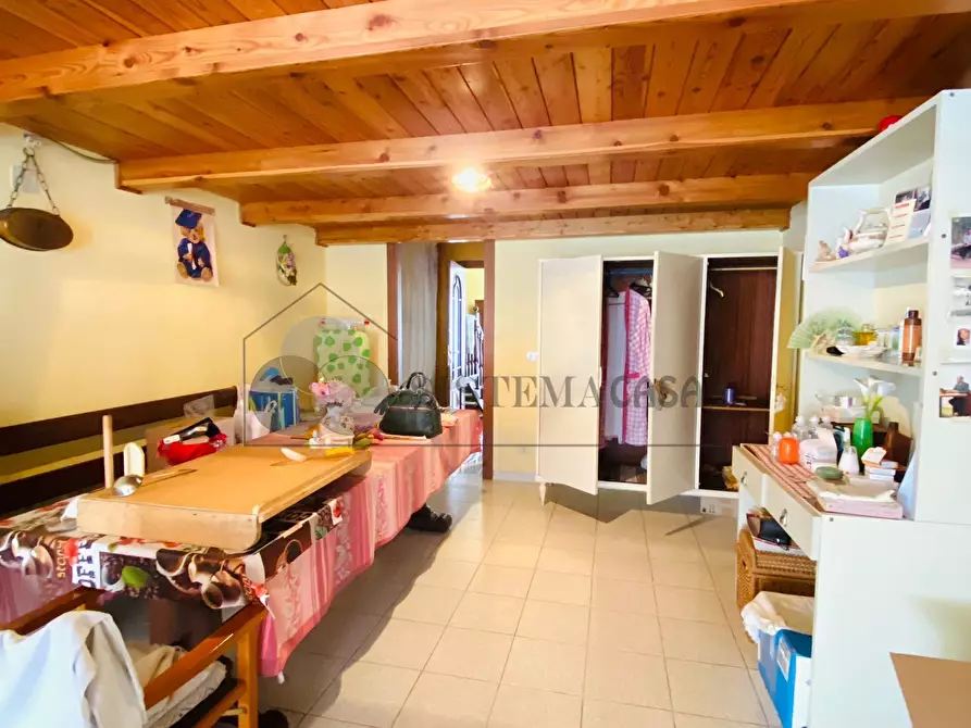 Immagine 23 di Villa in vendita  in Via 1º Maggio 12 a Follo