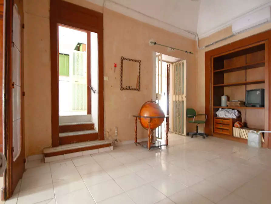 Immagine 22 di Trilocale in vendita  in Via Guglielmo Marconi 49 a Portici