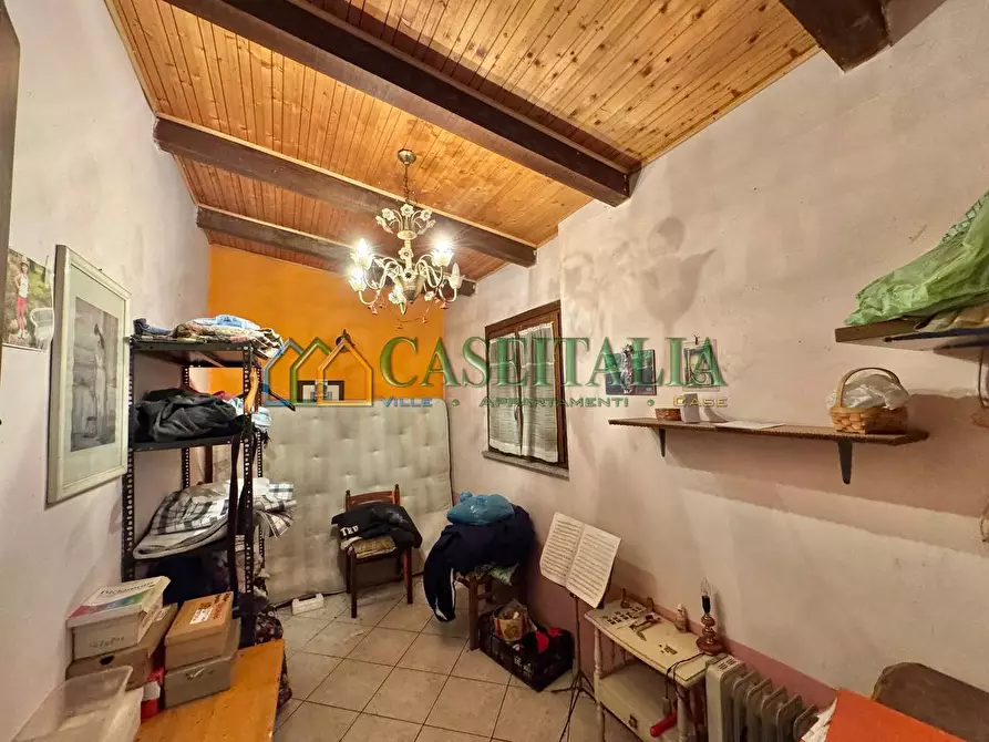 Immagine 27 di Villa in vendita  in via vignole 3 a Montafia