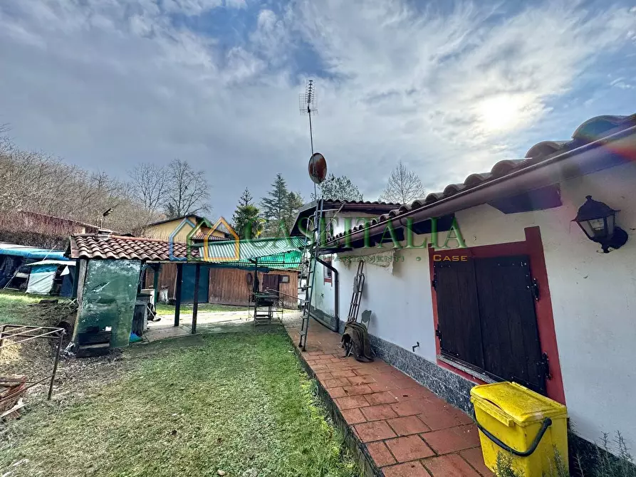 Immagine 9 di Villa in vendita  in via vignole 3 a Montafia