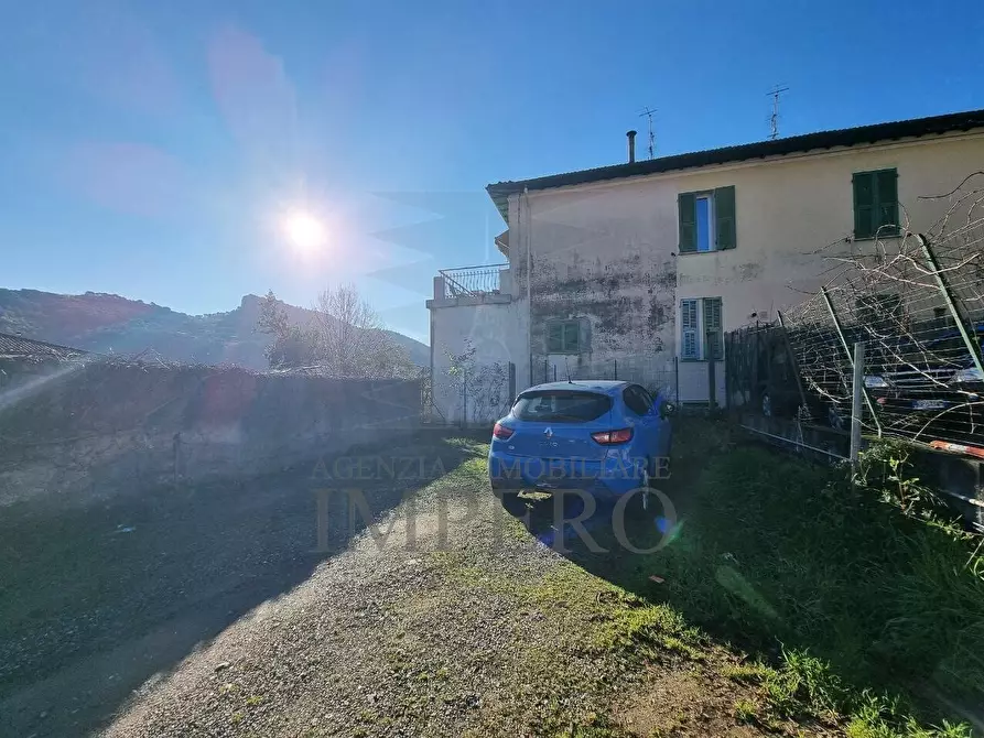 Immagine 16 di Bilocale in vendita  in Piazza Madonna 1 a Camporosso