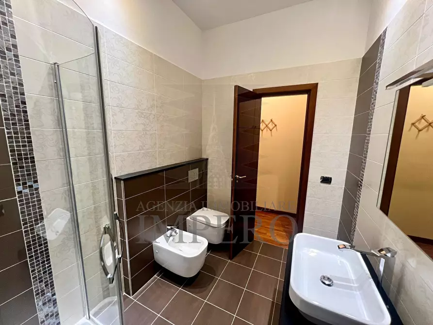 Immagine 16 di Quadrilocale in vendita  in Corso Italia 100 a Bordighera