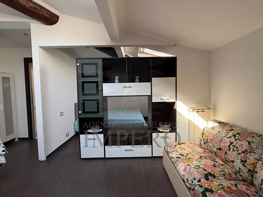 Immagine 2 di Bilocale in vendita  in Piazza della Costituente 8 a Ventimiglia