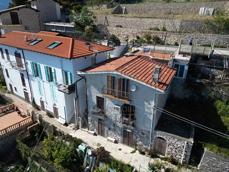 Immagine 1 di Porzione di casa in vendita  in Via Woronoff 37 a Ventimiglia