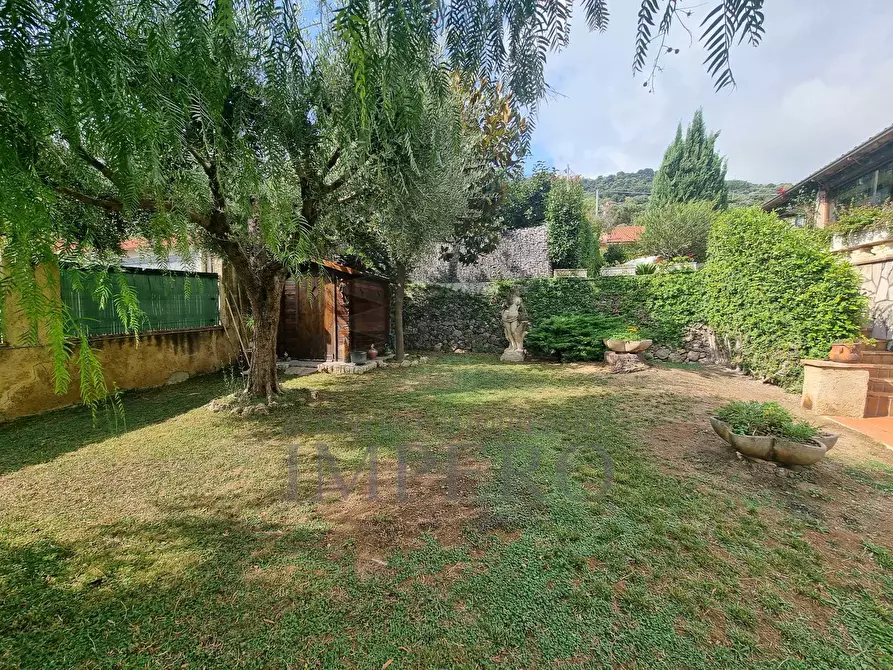 Immagine 14 di Villa in vendita  in Via Gallardi 63 a Ventimiglia