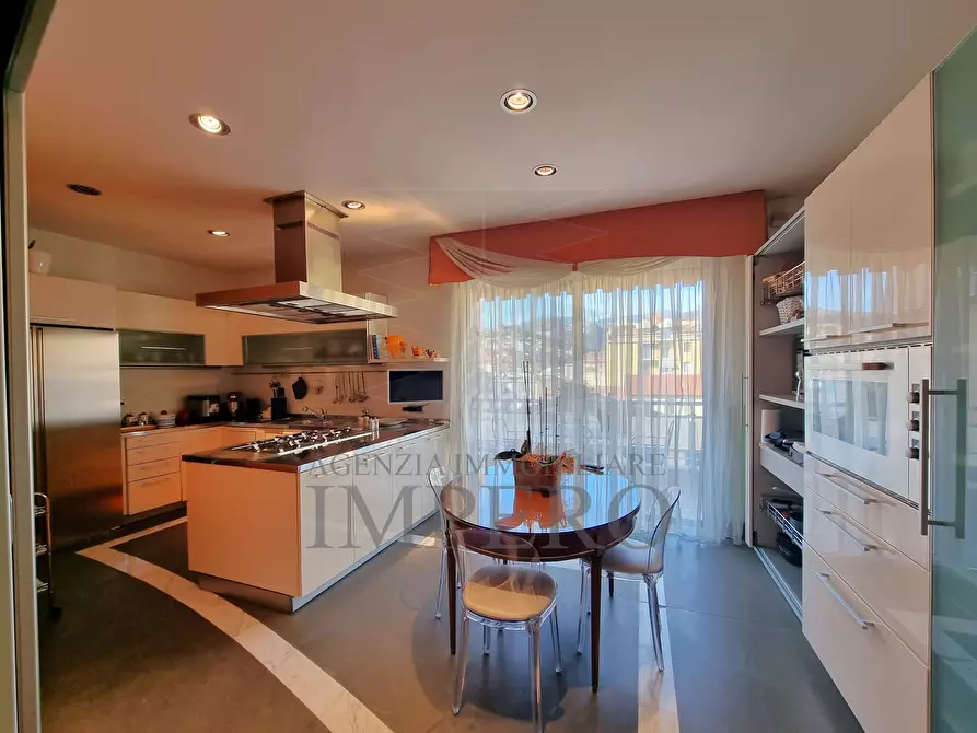 Immagine 10 di Attico in vendita  in Via G. Matteotti 1 a Ventimiglia