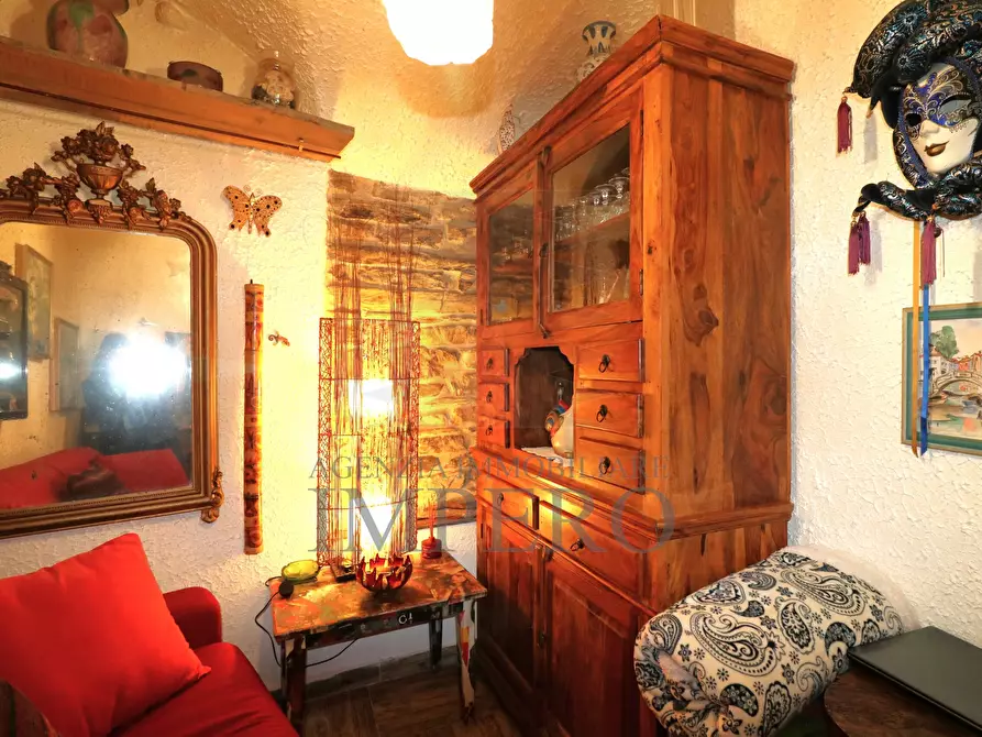 Immagine 9 di Quadrilocale in vendita  in via gioberti 26 a Badalucco