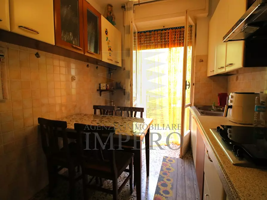 Immagine 9 di Trilocale in vendita  in Via Tenda 46 a Ventimiglia