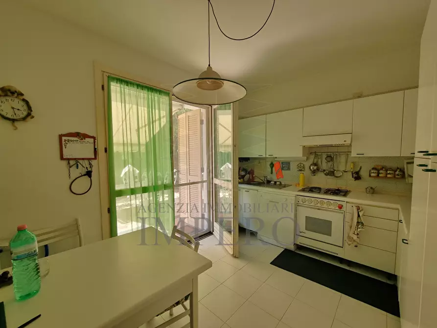 Immagine 12 di Pentalocale in vendita  in Via Romana 88 a Bordighera