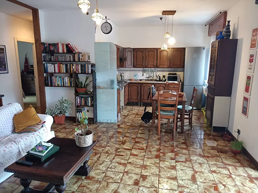 Immagine 6 di Pentalocale in vendita  in Via Caduti del Lavoro 3 a Ventimiglia