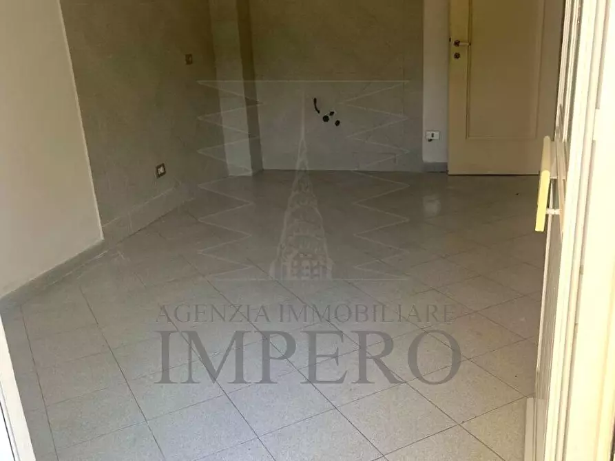 Immagine 14 di Locale commerciale in vendita  in Via Colonnello Aprosio 105 a Vallecrosia