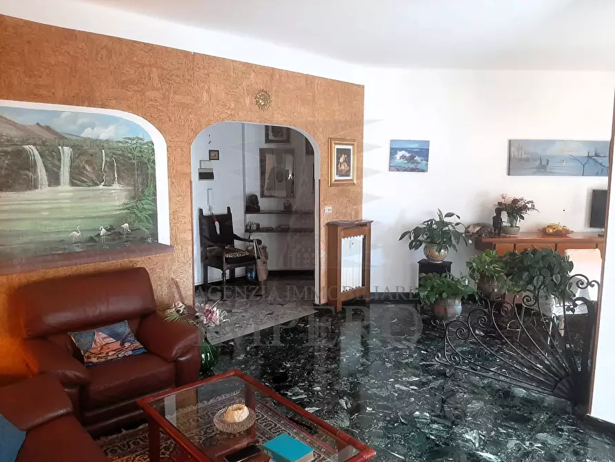 Immagine 3 di Pentalocale in vendita  in Via Aurelia 7 a Bordighera