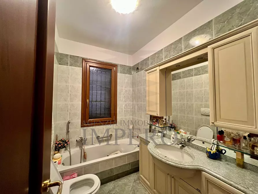 Immagine 24 di Villa in vendita  in Corso della Repubblica a Camporosso