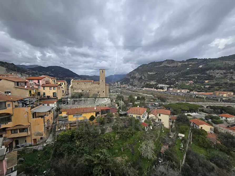 Immagine 2 di Trilocale in vendita  in Via Piemonte 16 a Ventimiglia