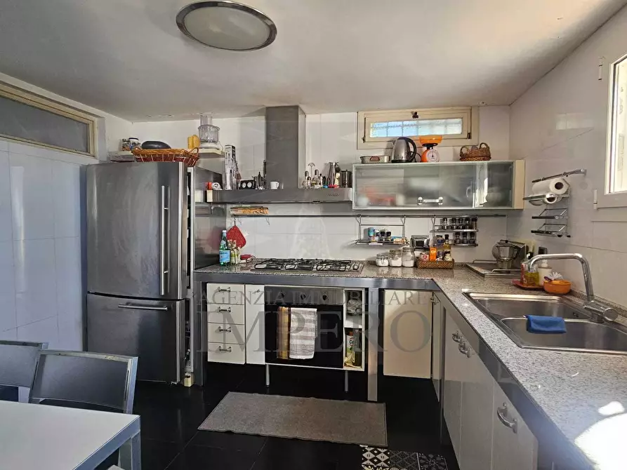 Immagine 9 di Villa in vendita  in Via Woronof a Ventimiglia