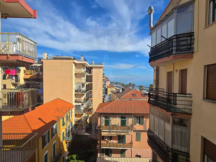 Immagine 10 di Bilocale in vendita  in Passeggiata G. Oberdan 37 a Ventimiglia