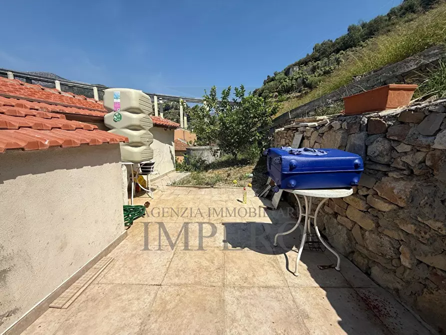 Immagine 10 di Bilocale in vendita  in Via Anacleto Hughes 79 a Ventimiglia