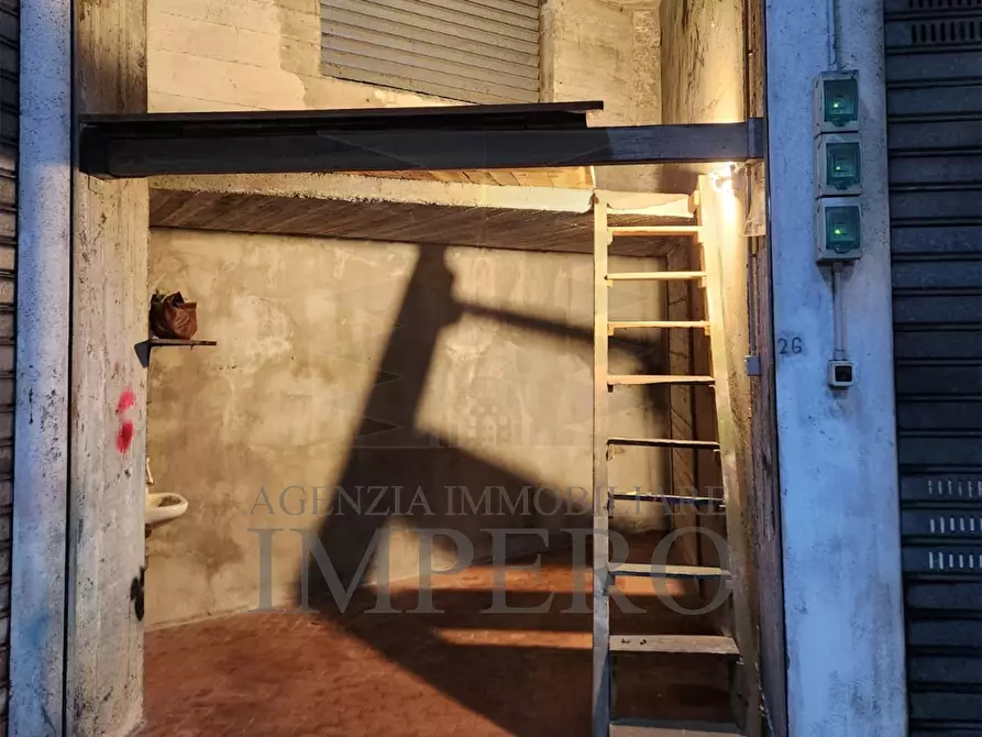 Immagine 1 di Garage in vendita  in Piazzale Sansecondo 3 a Ventimiglia