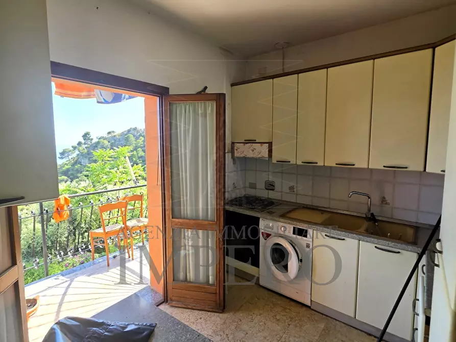 Immagine 8 di Quadrilocale in vendita  in Corso Montecarlo 71 a Ventimiglia