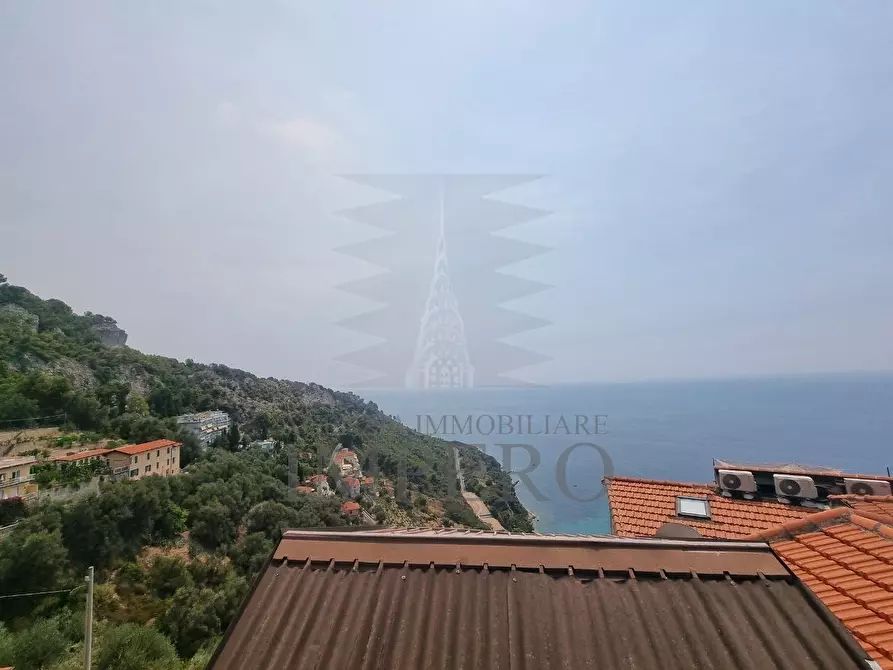 Immagine 1 di Porzione di casa in vendita  in Via Colla 14 a Ventimiglia