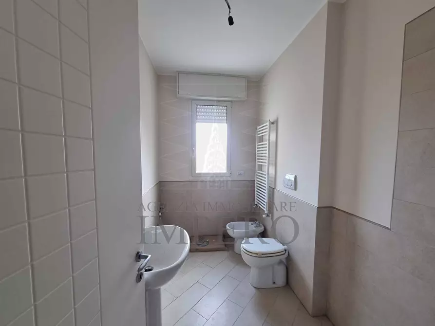 Immagine 8 di Trilocale in vendita  in passeggiata trento trieste 39 a Ventimiglia