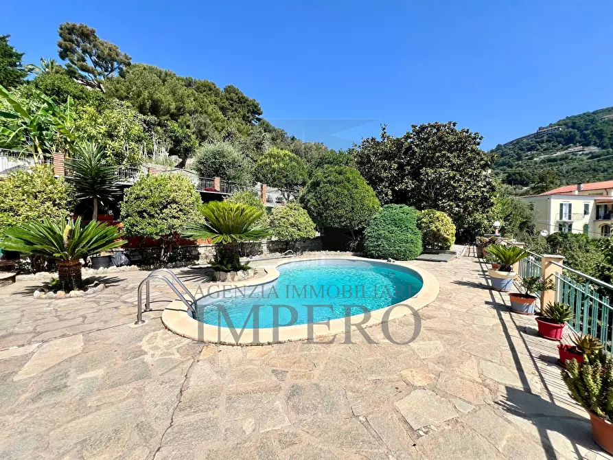 Immagine 14 di Villa in vendita  in Via delle Ginestre 8 a Ventimiglia