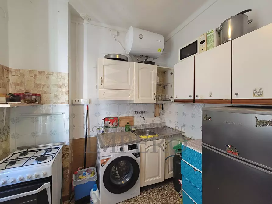 Immagine 12 di Trilocale in vendita  in Corso Genova 82 a Ventimiglia