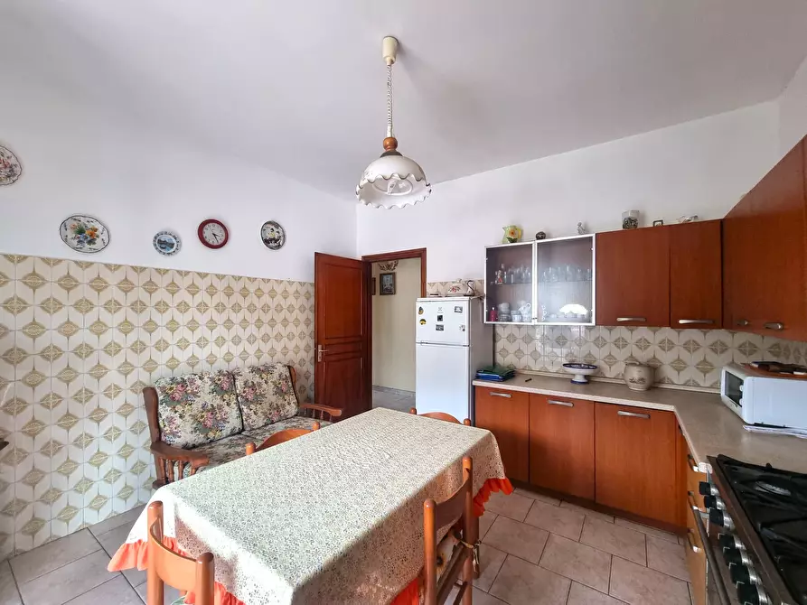 Immagine 4 di Quadrilocale in vendita  in Via Gallardi 133 a Ventimiglia