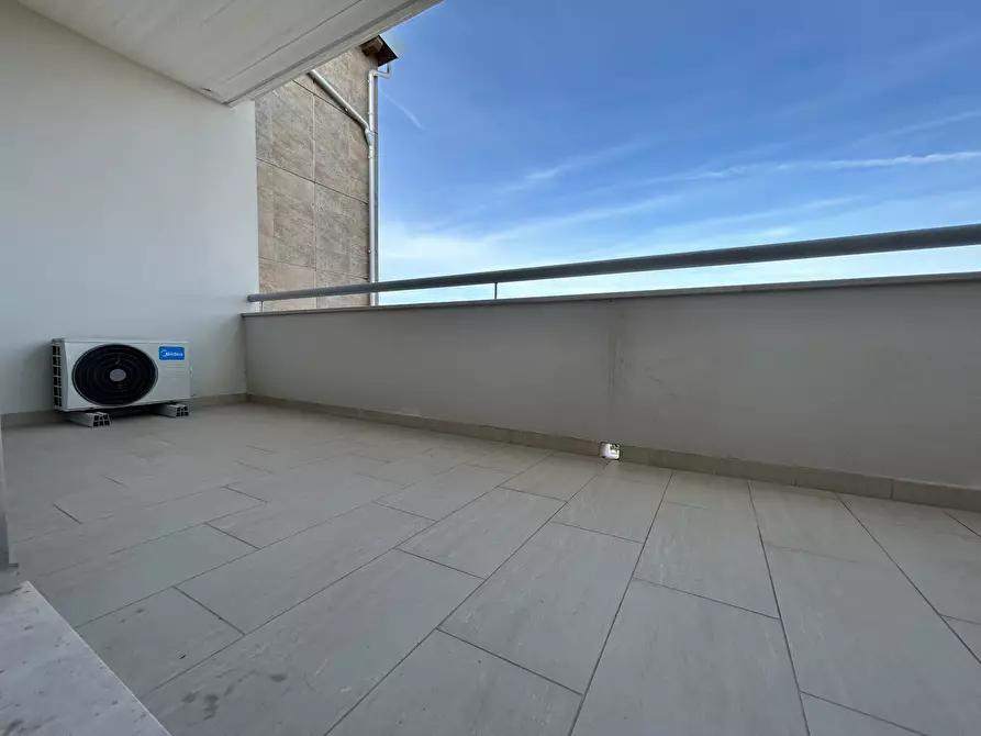 Immagine 12 di Trilocale in affitto  a Francavilla Al Mare