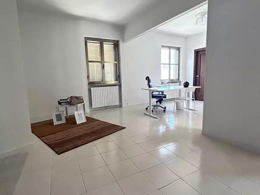 Immagine 4 di Ufficio in affitto  a Chieti