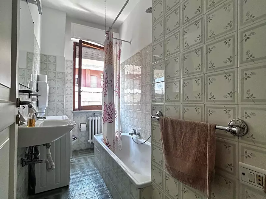 Immagine 16 di Quadrilocale in affitto  a Francavilla Al Mare