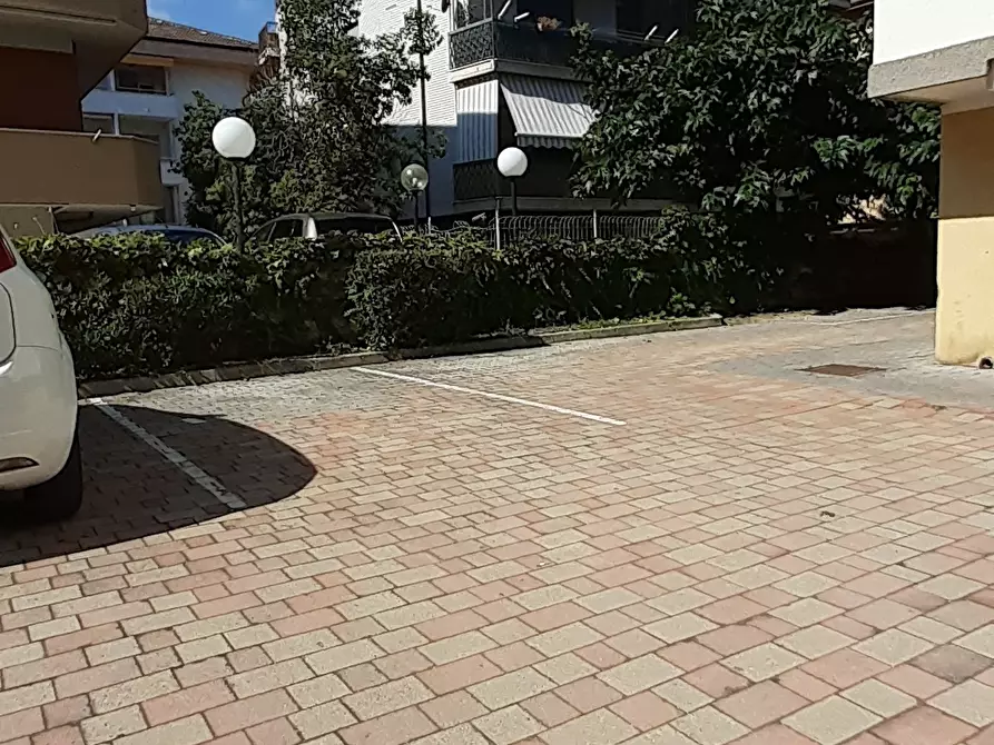 Immagine 16 di Trilocale in affitto  a Francavilla Al Mare