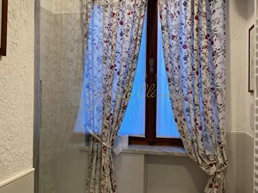 Immagine 15 di Trilocale in affitto  a Pre'-Saint-Didier