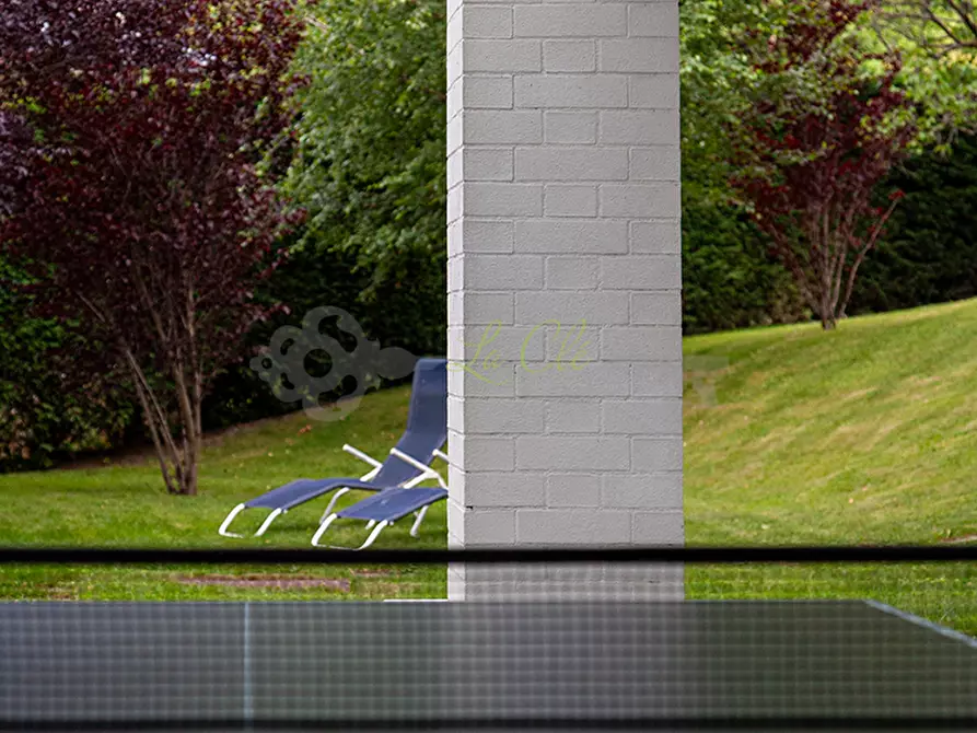 Immagine 38 di Albergo/B&B/Residence in vendita  a Brissogne