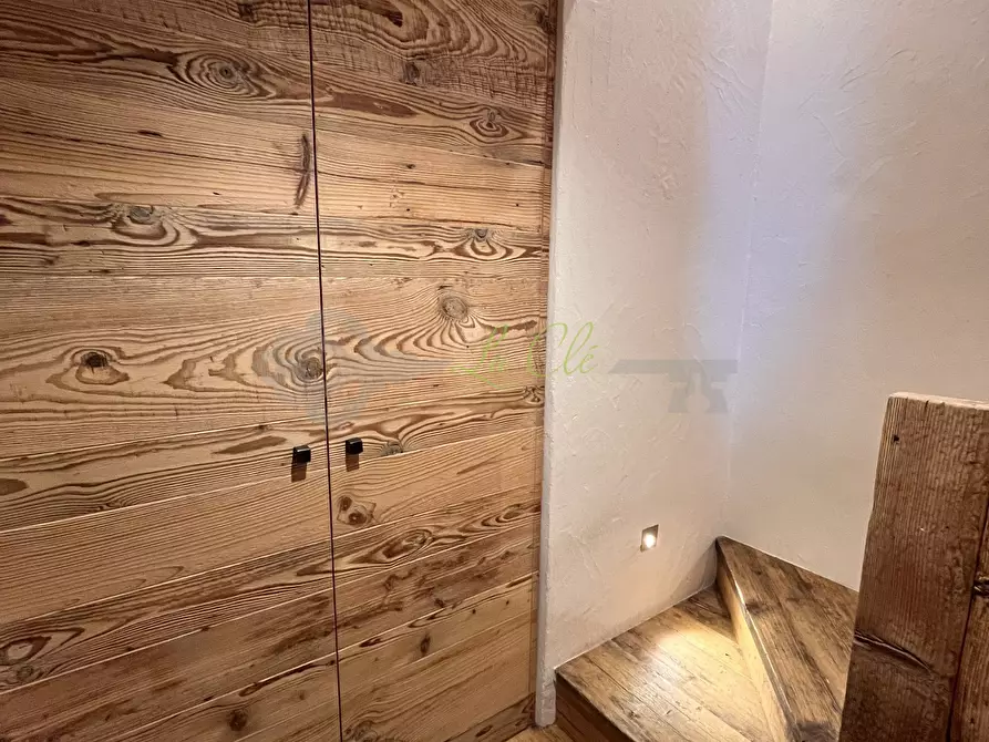 Immagine 35 di Trilocale in affitto  a Courmayeur