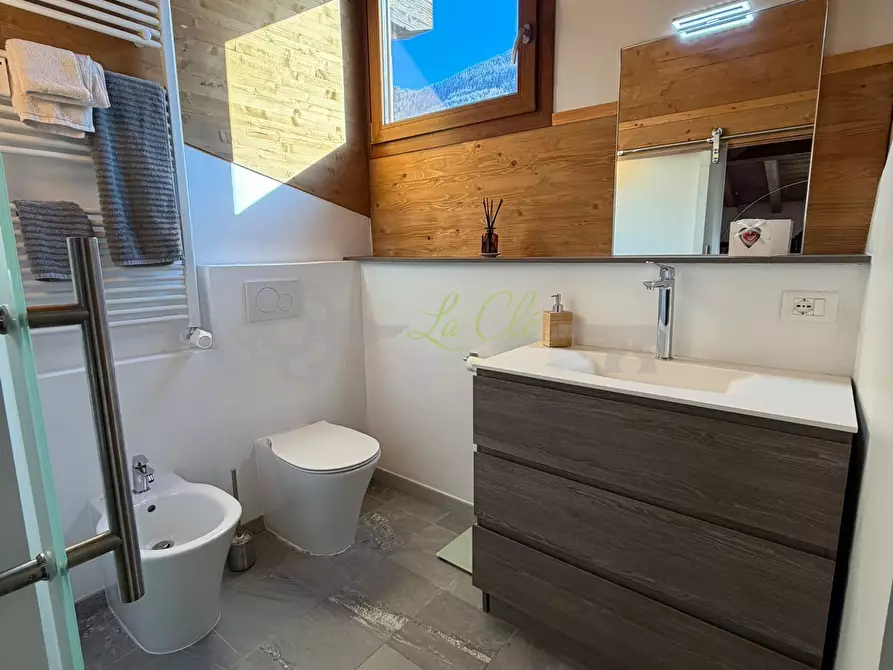 Immagine 22 di Mansarda in vendita  a Courmayeur