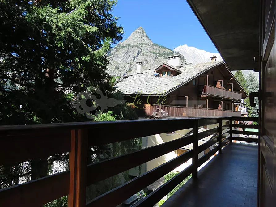 Immagine 22 di Quadrilocale in affitto  in Strada Plan Gorret a Courmayeur