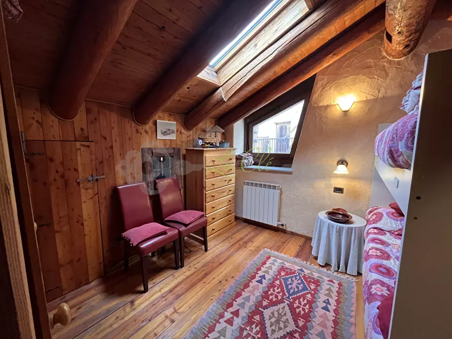 Immagine 19 di Trilocale in vendita  in Via Cesare Ollietti 13 a La Salle