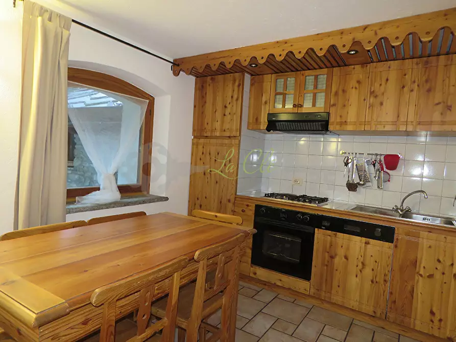 Immagine 6 di Quadrilocale in affitto  a Courmayeur