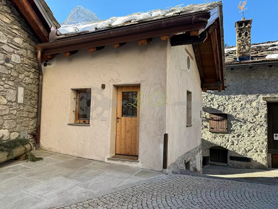 Immagine 26 di Trilocale in vendita  in Via Passerin D'Entreves 11 a Courmayeur