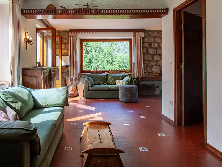 Immagine 1 di Quadrilocale in affitto  in Avenue Dent du Geant 31 a Pre'-Saint-Didier