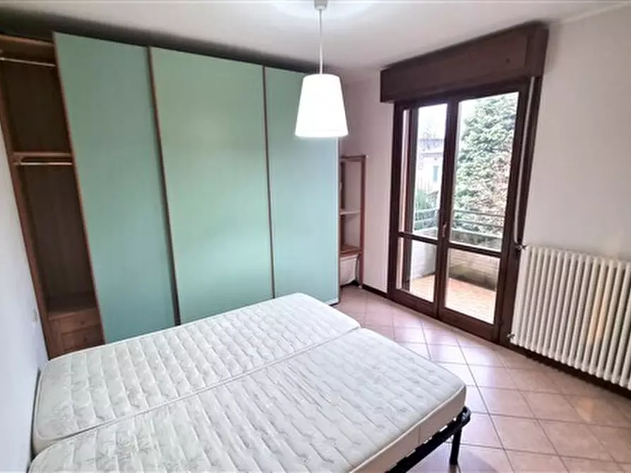 Immagine 13 di Bilocale in vendita  in Strada Val Parma 188 a Parma