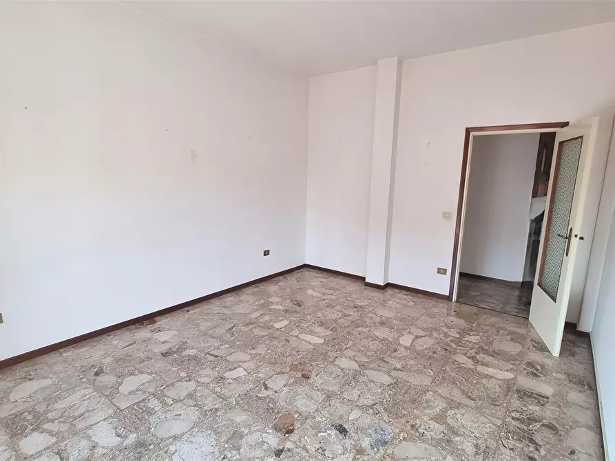 Immagine 8 di Trilocale in affitto  in Strada Langhirano 462 a Parma